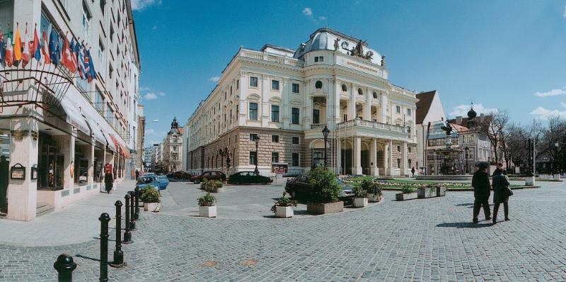 Holiday Inn Bratislava 4* Pressburg